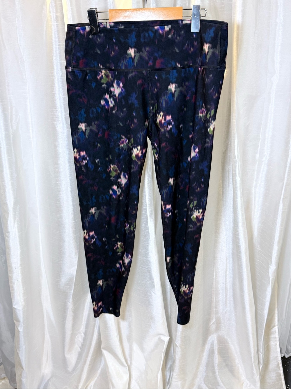 Peloton Dark Floral Leggings in Black and Purple Accents